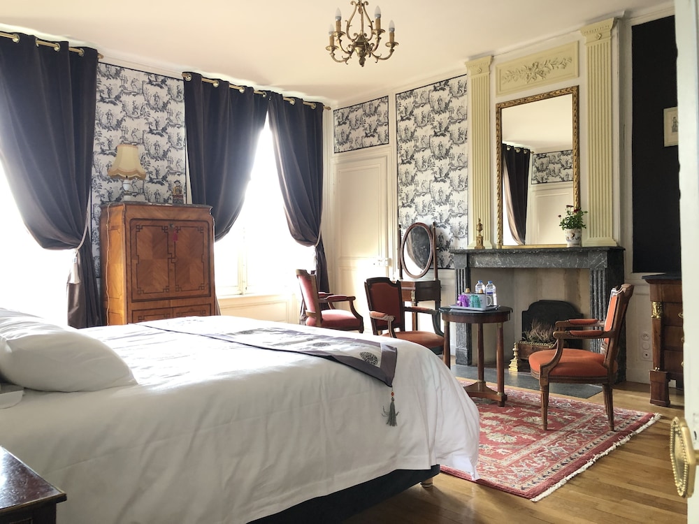 Deluxe Double or Twin Room, Garden View photo 2