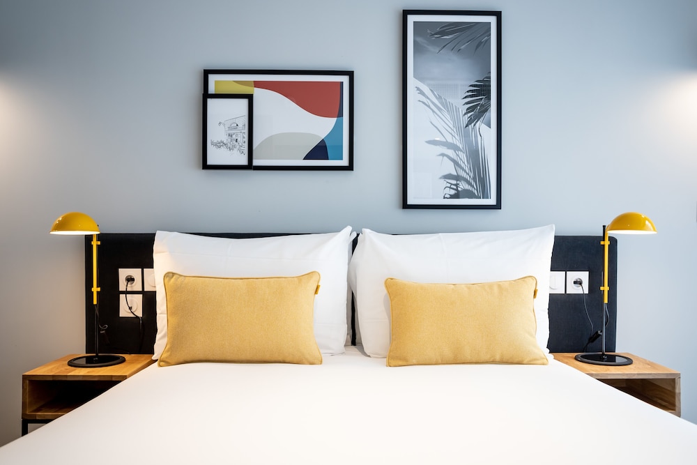 Studio Accessible Sleeps 2