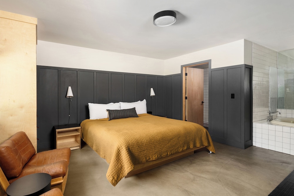 Honeymoon Suite, 1 King Bed