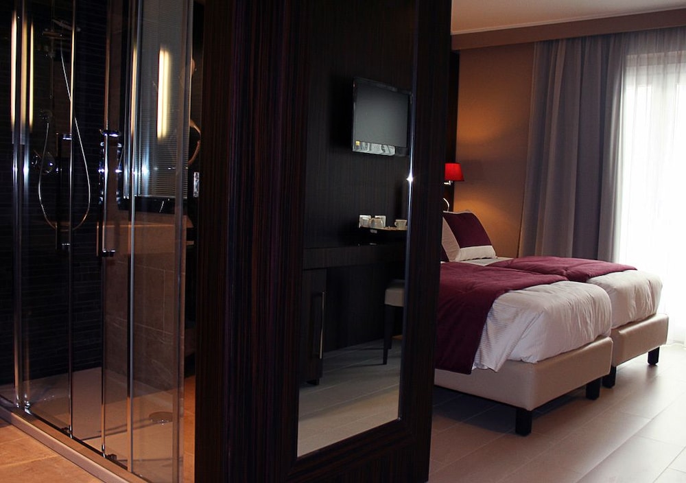 Standard Double Room, Balcony photo 1