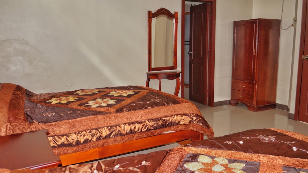 Quadruple Room, 2 Double Beds, Non Smoking