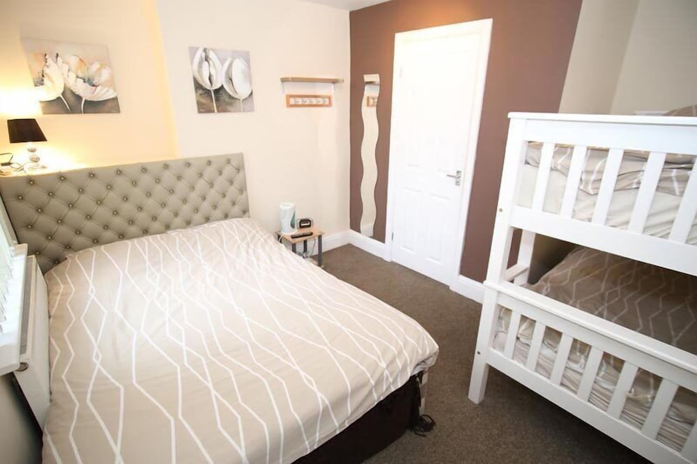 Suite 3 photo 1