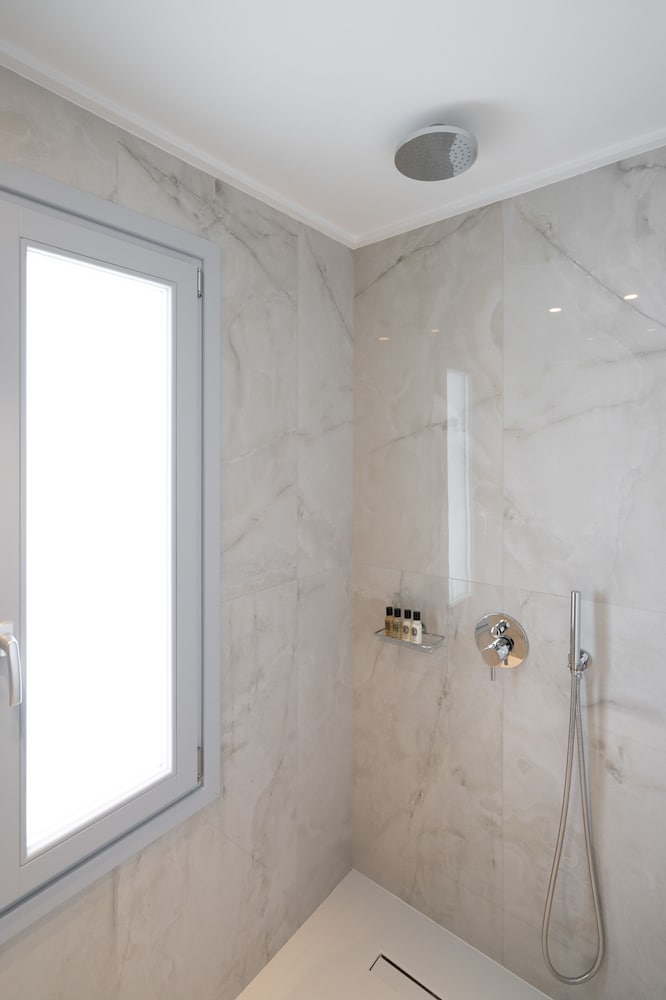 Executive Suite, Private Pool, Vineyard View photo 2