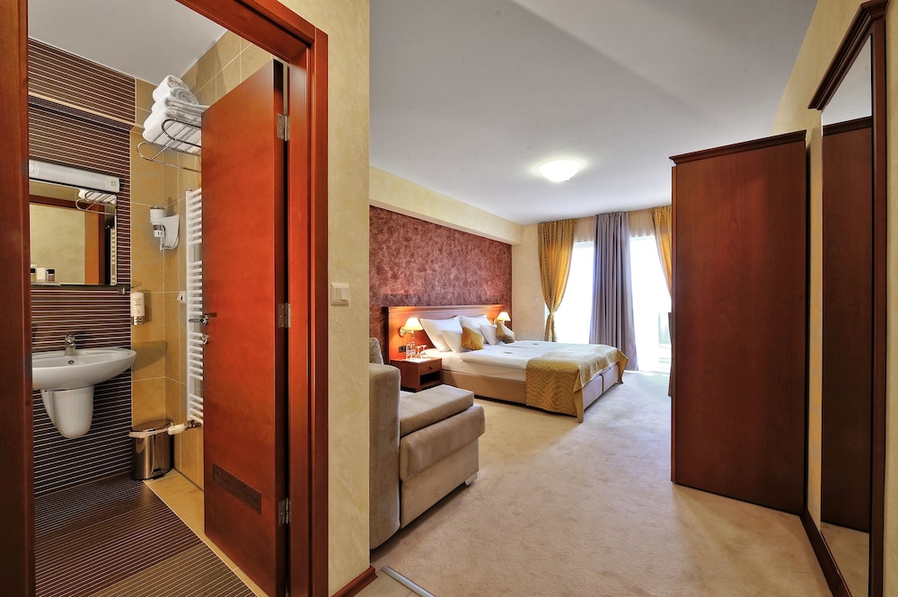 Deluxe Double Room, Non Smoking photo 2