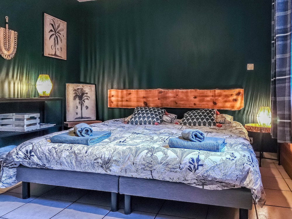 Superior Triple Room, Accessible, Private Bathroom (Gentiane)