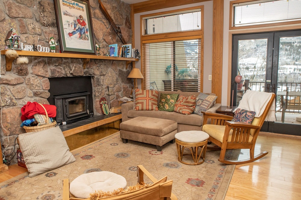 Townhome, 2 Bedrooms