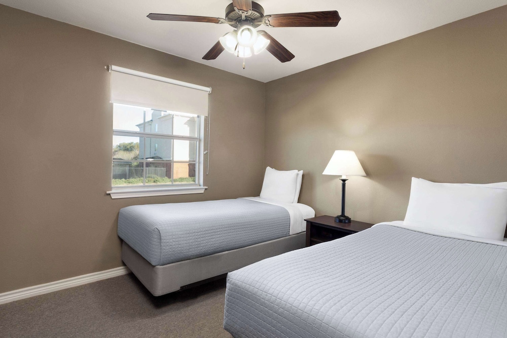 Suite, 1 Bedroom, Non Smoking photo 1