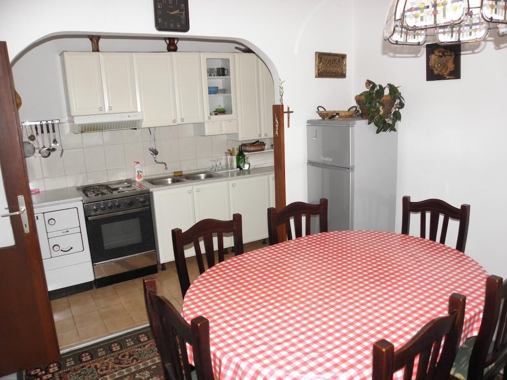Apartment (Kuce - 150m from the beach with parki) photo 1