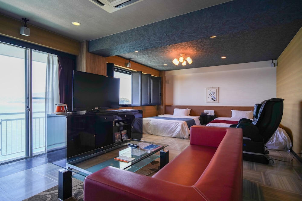 Royal Suite photo 1