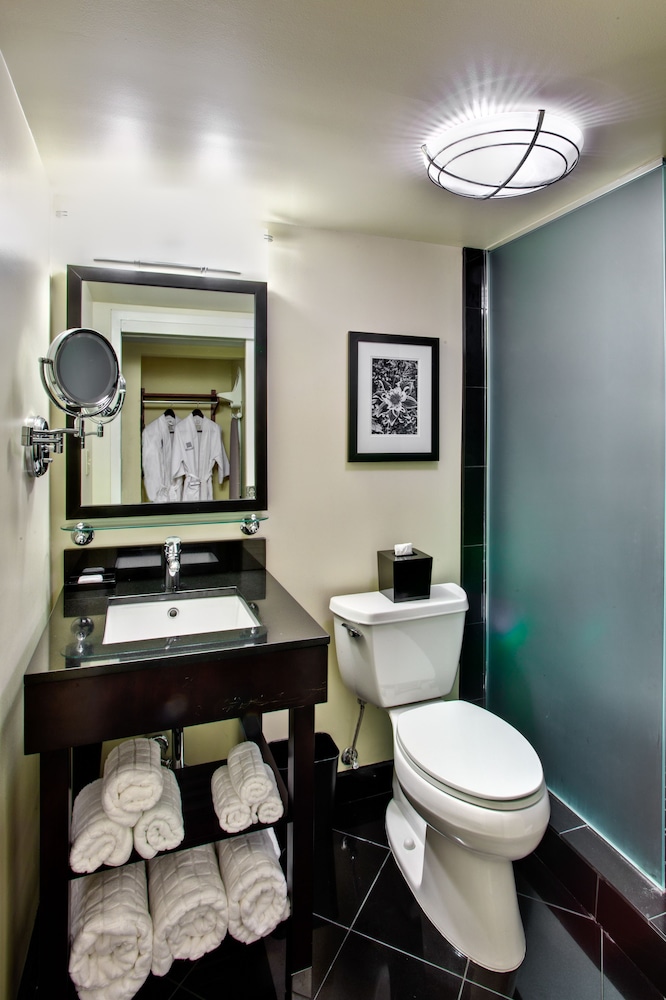 Deluxe Double Room, 2 Double Beds - Photo 5