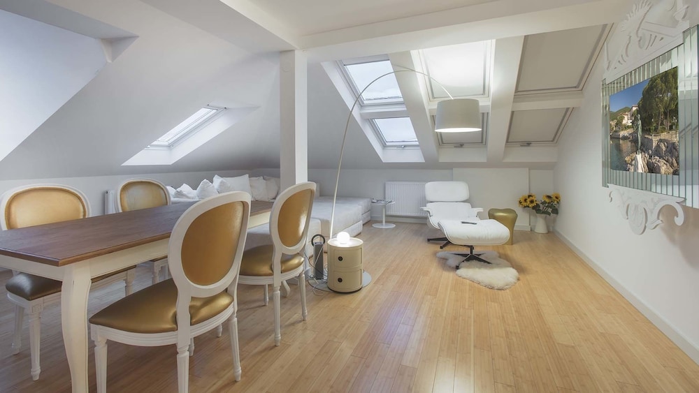 Exclusive Penthouse, 2 Bedrooms, Terrace, Sea View photo 2