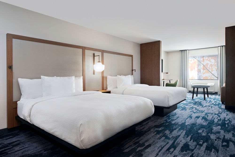Room, 2 Queen Beds - Photo 1
