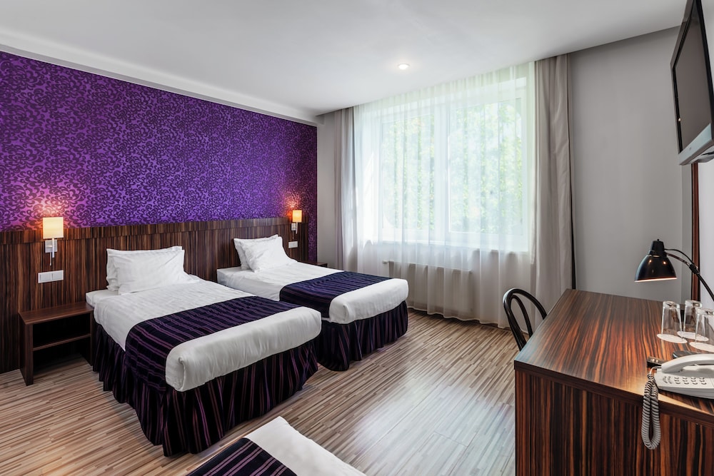Standard Triple Room - Photo 5