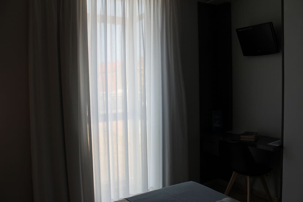 Double Room - Photo 6