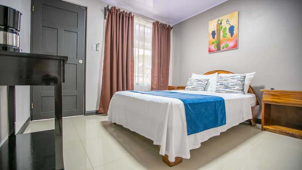 Basic Double Room photo 1