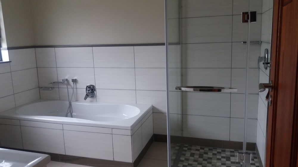 Elite Apartment, Non Smoking photo 2