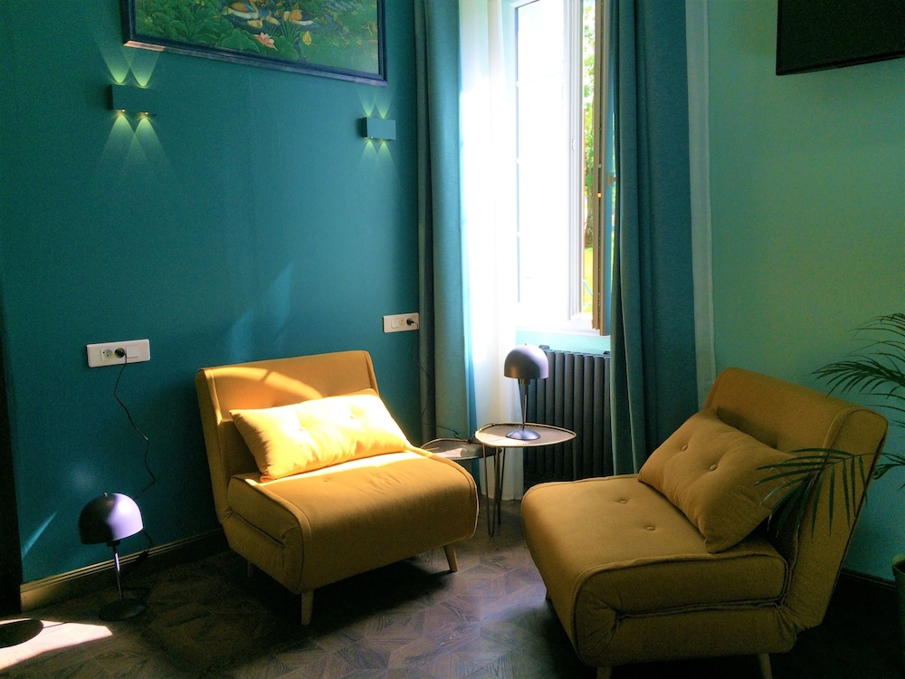 Superior Quadruple Room, Garden View photo 3
