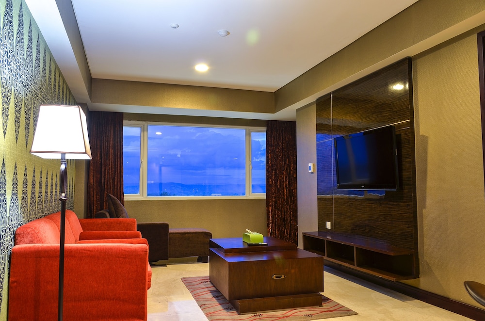 Business Suite photo 3