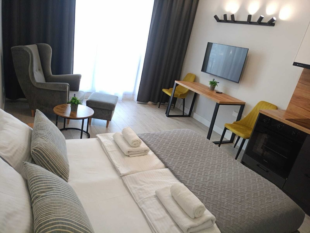 Standard Twin Room - Photo 8