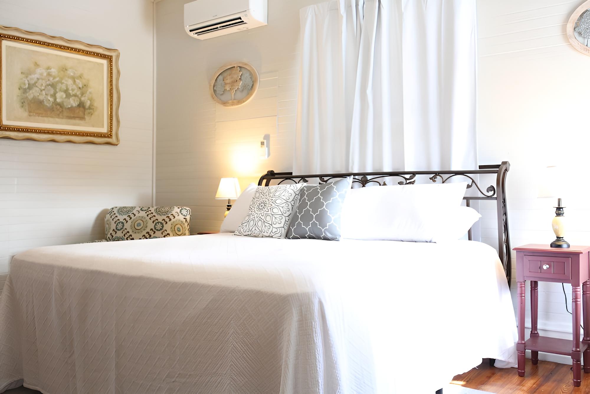 Cardinal Suite at The Posada (Pet and Child Friendly) photo 3