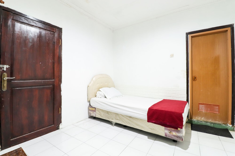 Single Room - Photo 6