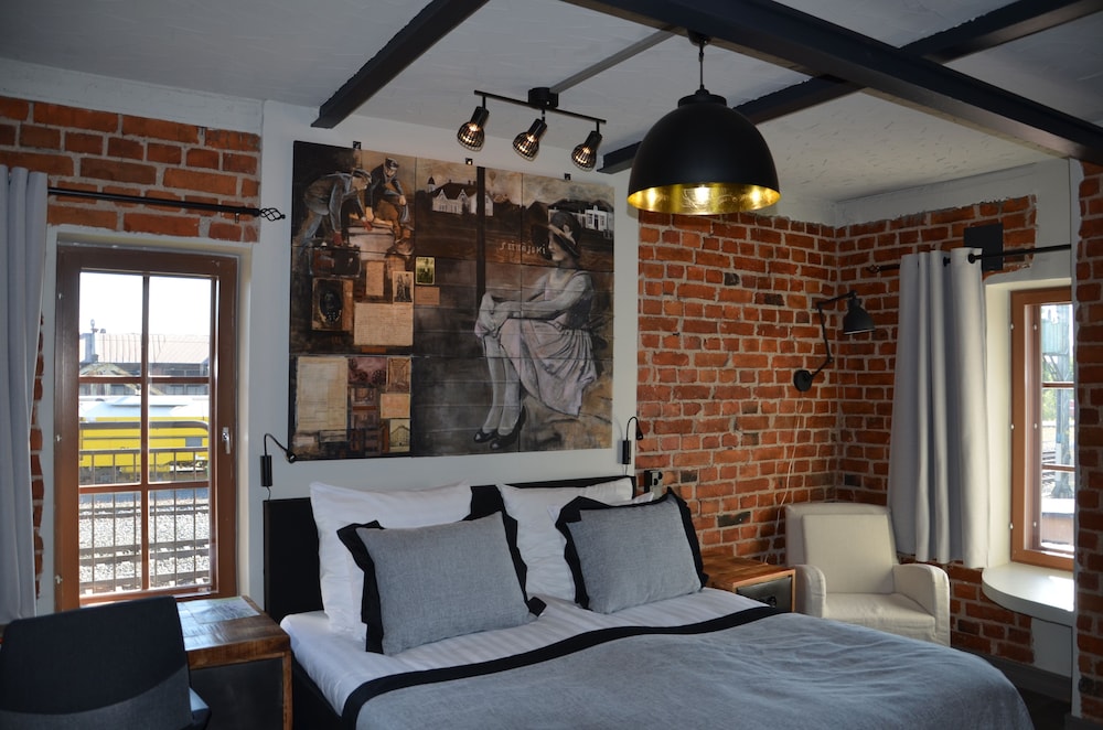Superior Studio Suite, 1 King Bed, City View, Tower