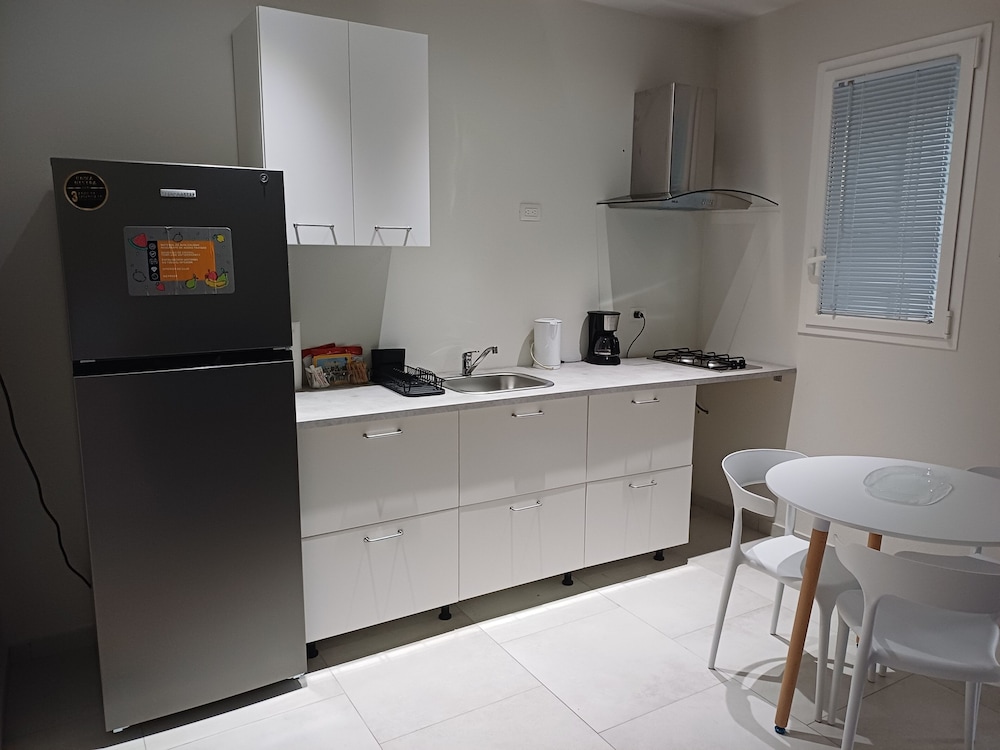Deluxe Apartment photo 2