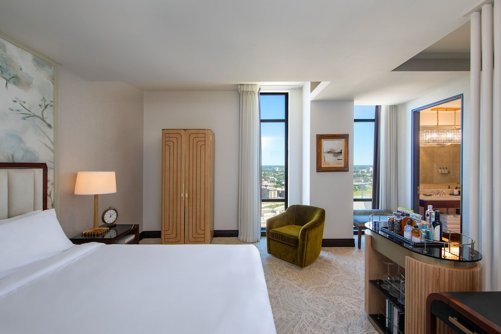 Superior Room, 1 King Bed - Photo 1