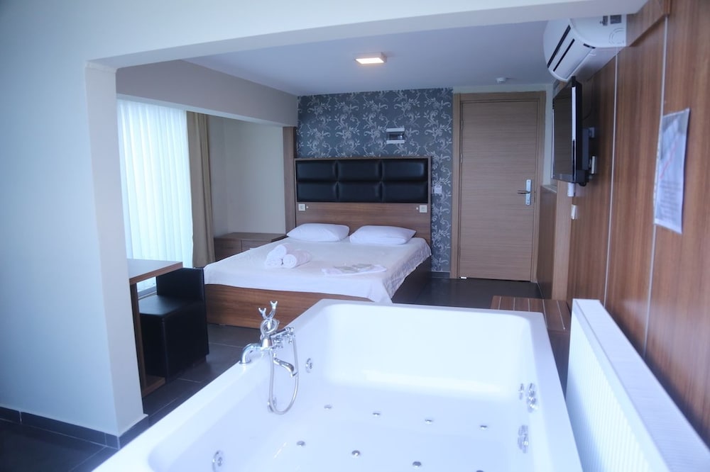 Suite photo 1