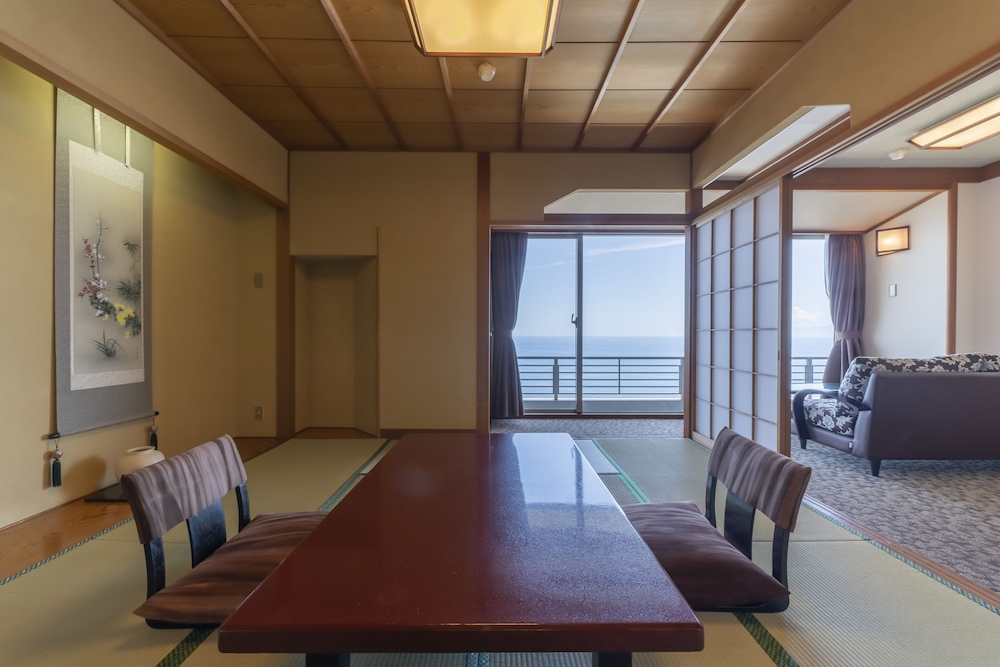 Standard Japanese Room (8+6 Tatami Mats) Dinner : French Kaiseki cuisine photo 2