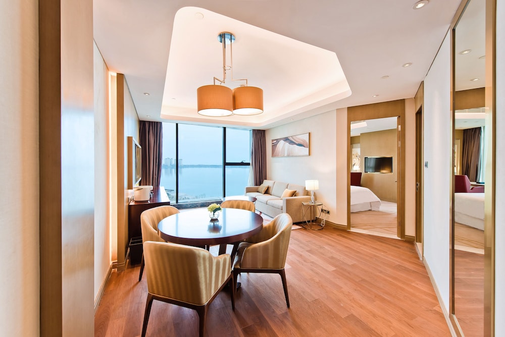 Club Suite, 1 Bedroom, Ocean View photo 2