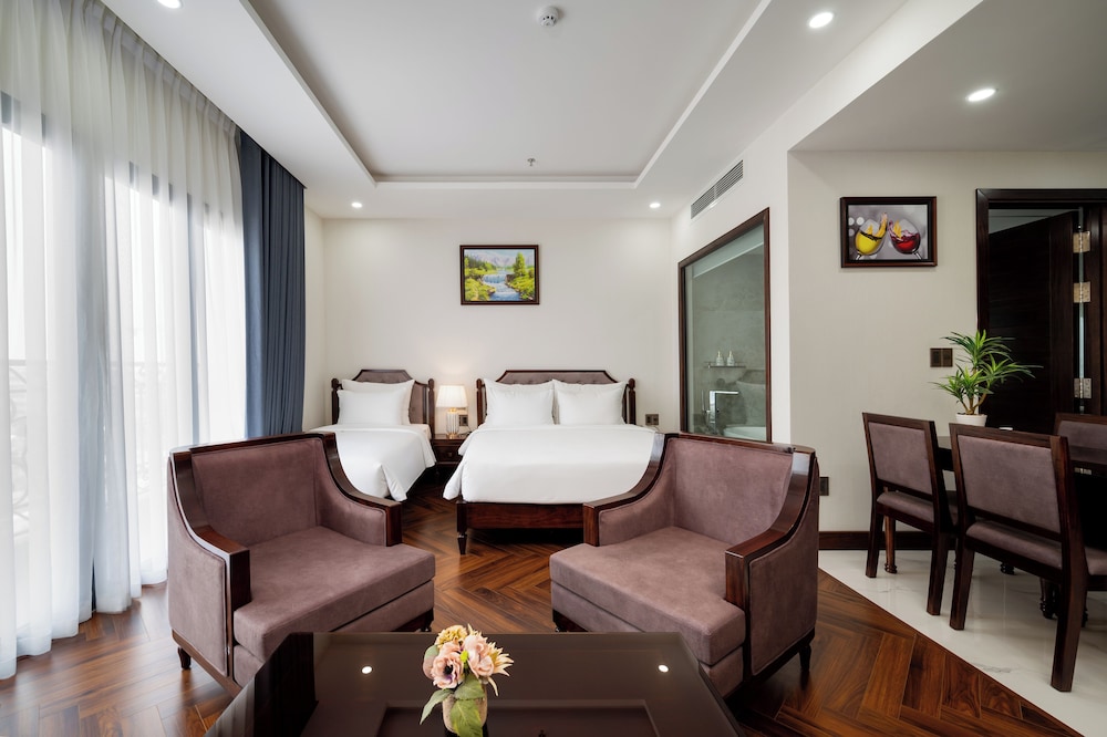 Studio, Multiple Beds, Balcony - Photo 10
