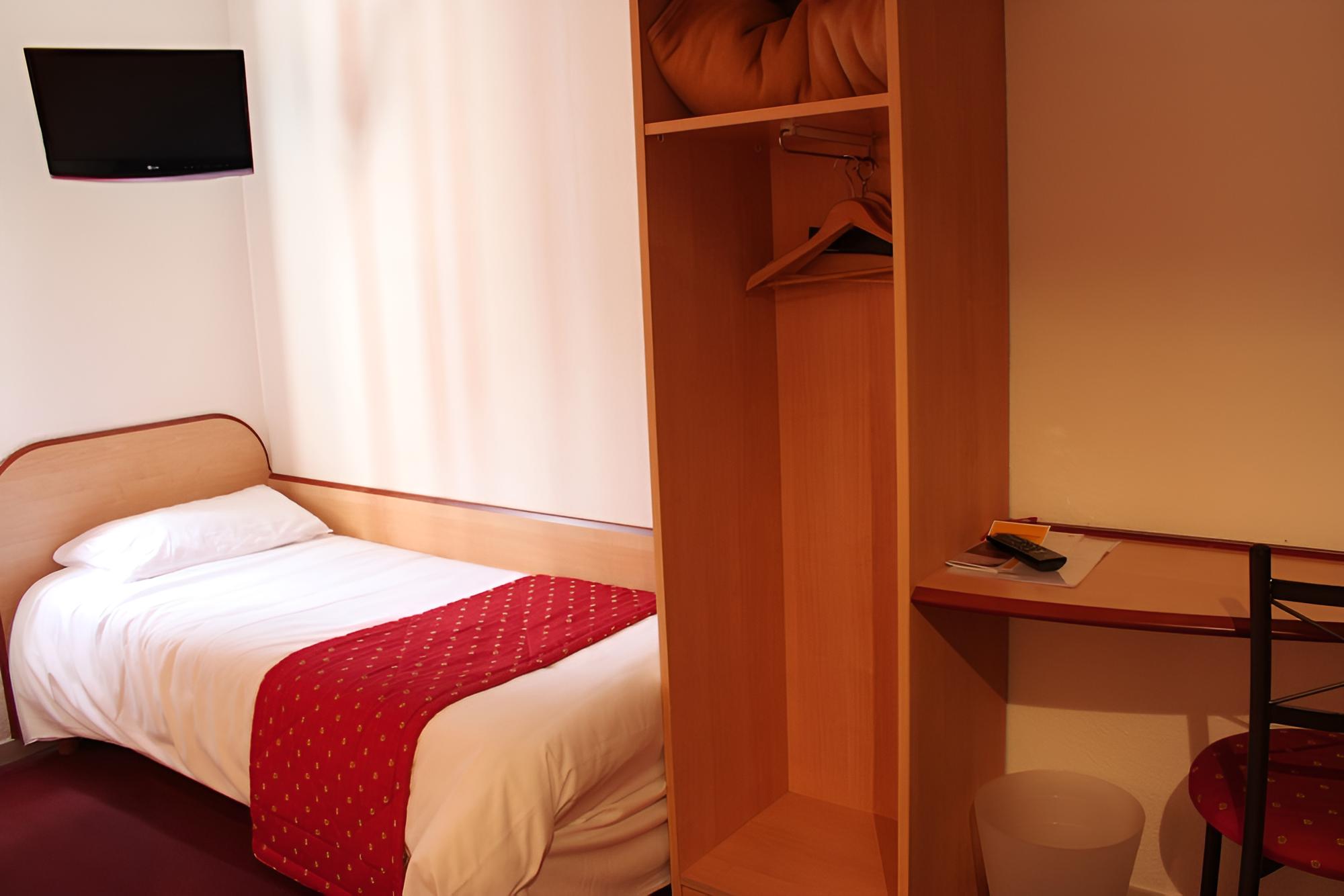 Standard Twin Room photo 1