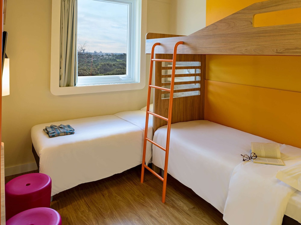Standard Apartment, 2 Twin Beds photo 3