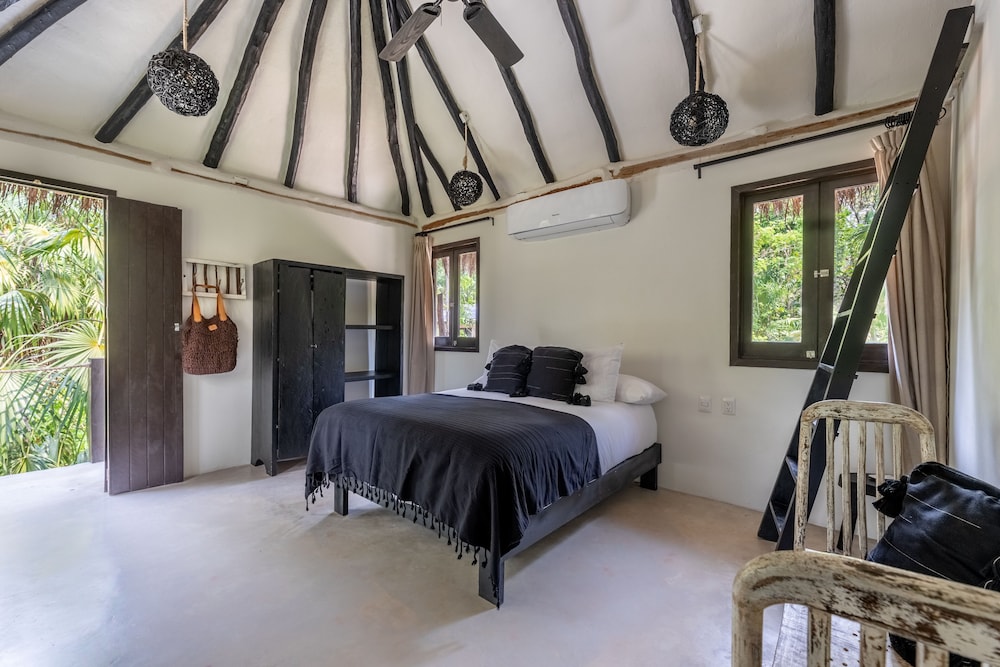 Garden Suite - Photo 1