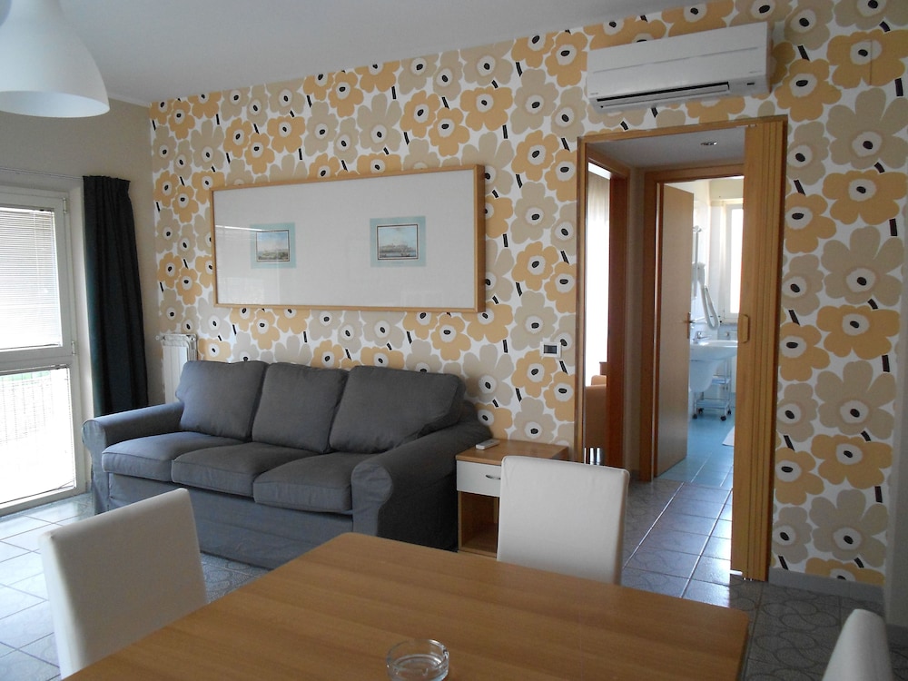 Apartment for 1 person in Dependance photo 3