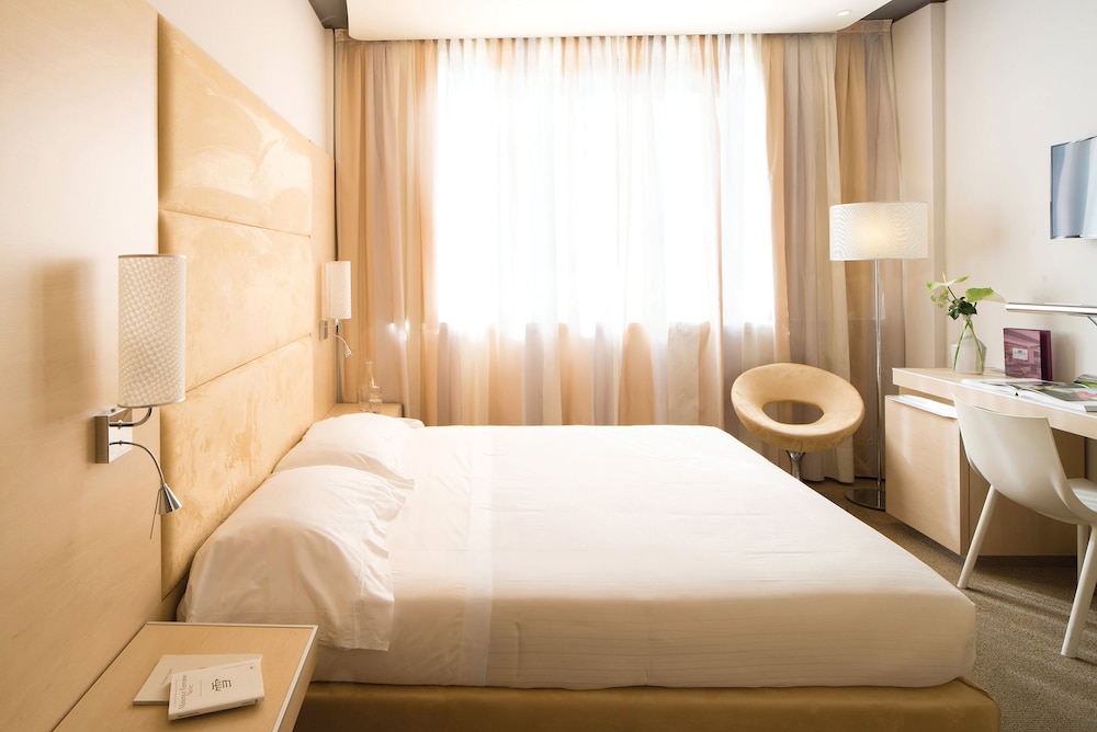Family Room, Multiple Beds, Non Smoking, Connecting Rooms photo 2