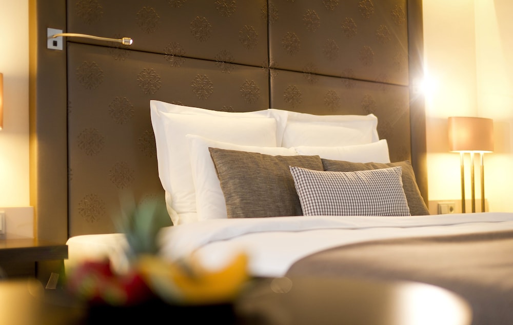 Superior Room, 1 Queen Bed (Premium)