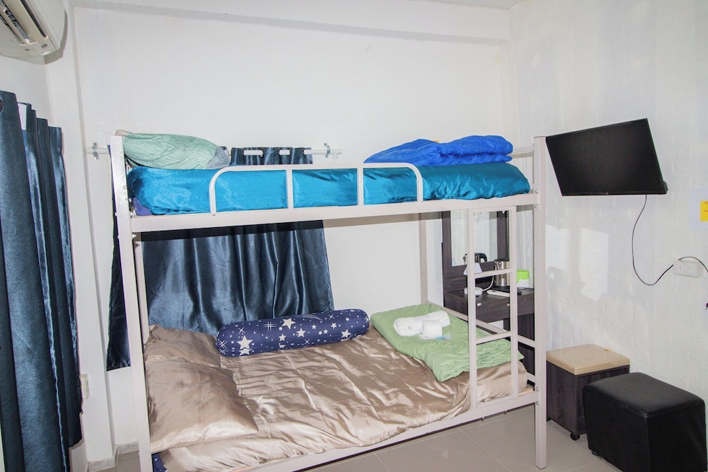 Basic Shared Dormitory, Non Smoking photo 2
