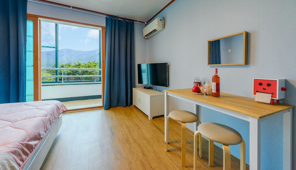 Room (Daecheongbong 201) photo 1