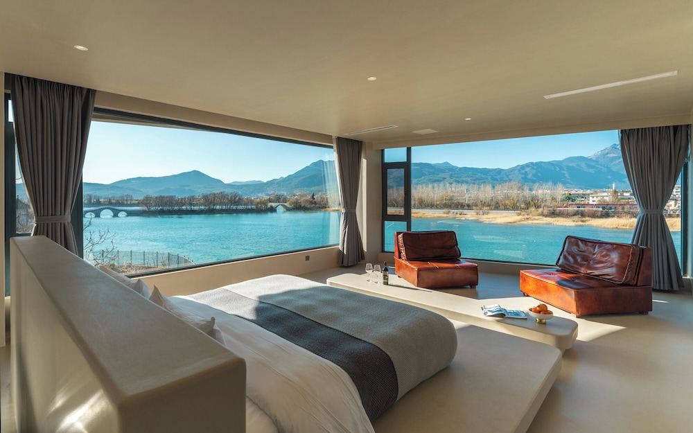 Double Room, Non Smoking, Partial Lake View photo 1