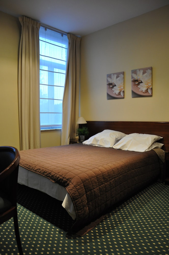 Standard Double Room - Photo 5