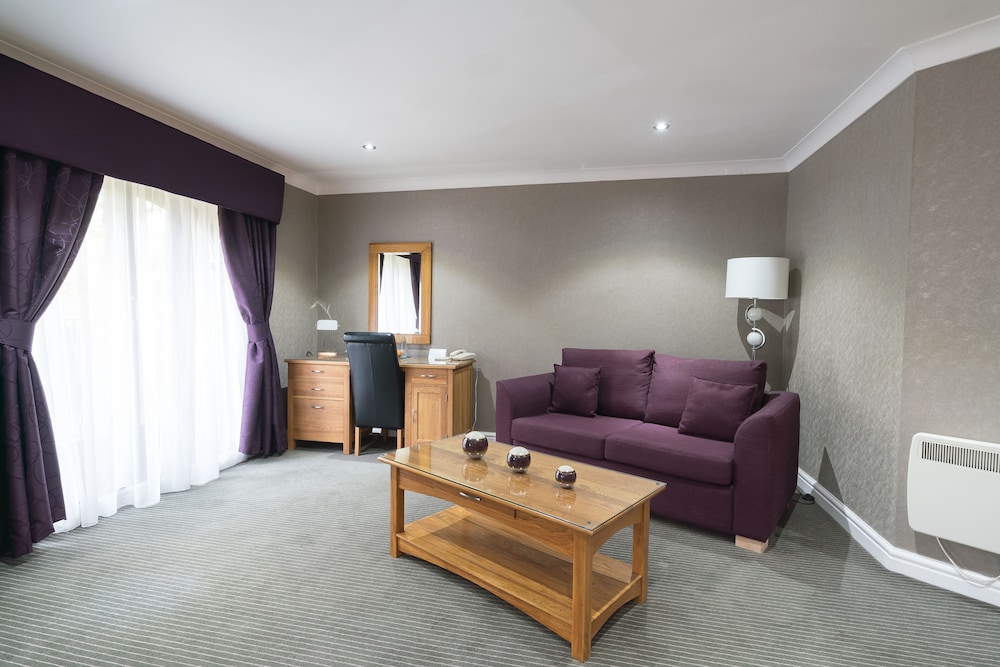 Superior Suite, 1 King Bed - Photo 7