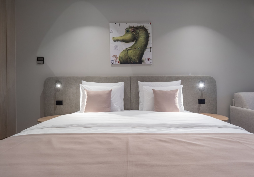 Superior Double or Twin Room photo 3