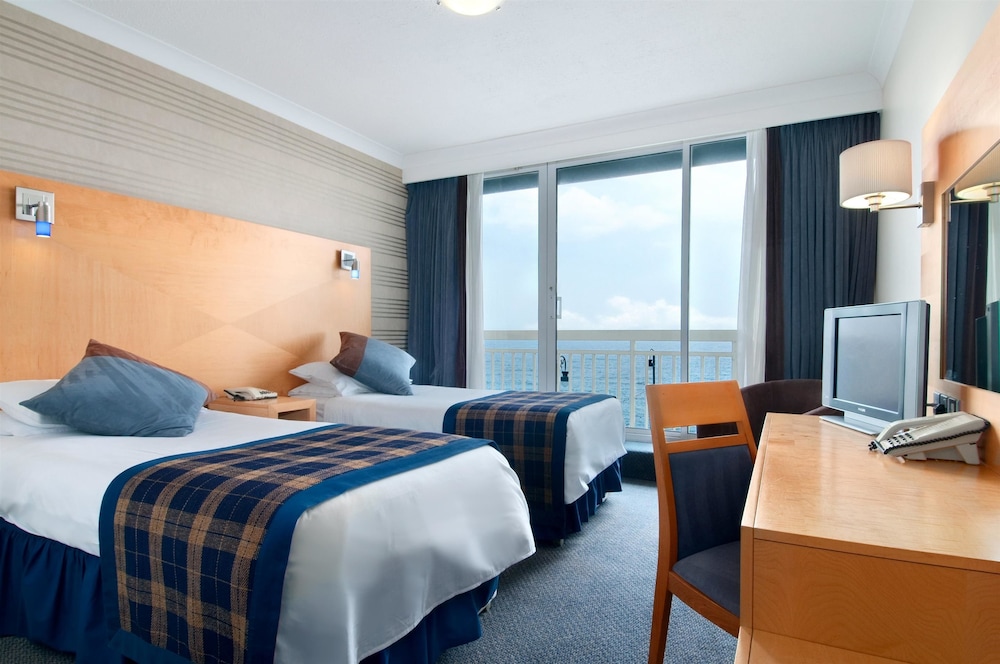 Standard Room, 2 Twin Beds, Non Smoking, Sea View - Photo 4