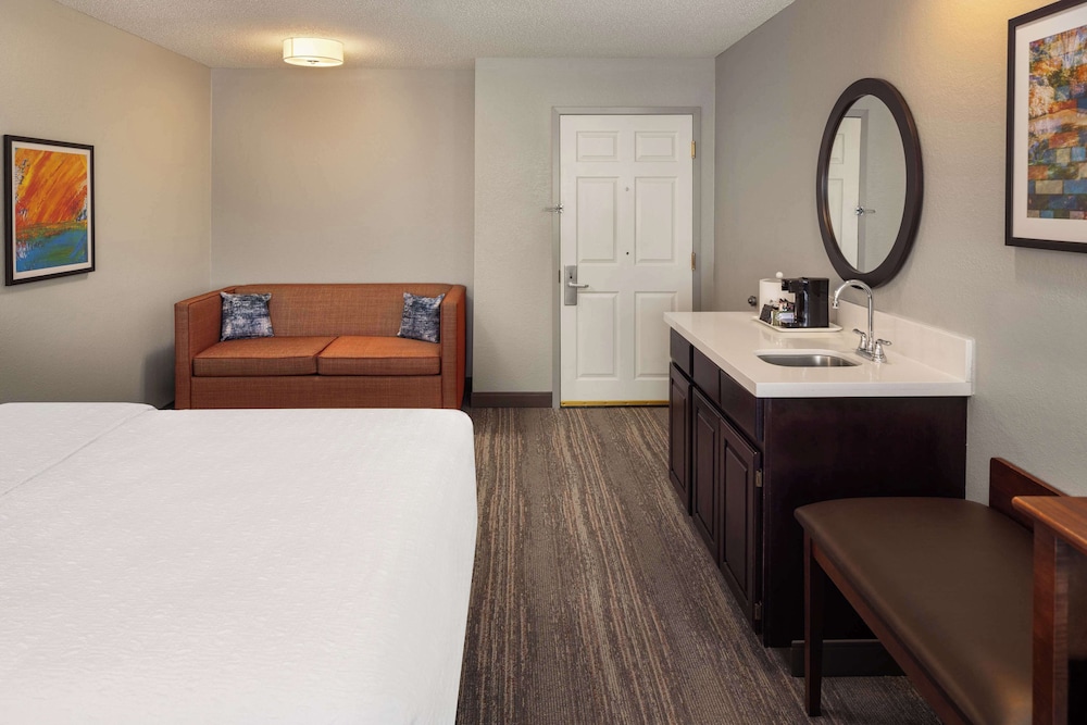 Room, Multiple Beds, Accessible, Bathtub photo 2