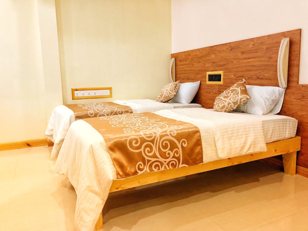 Deluxe Triple Room photo 3