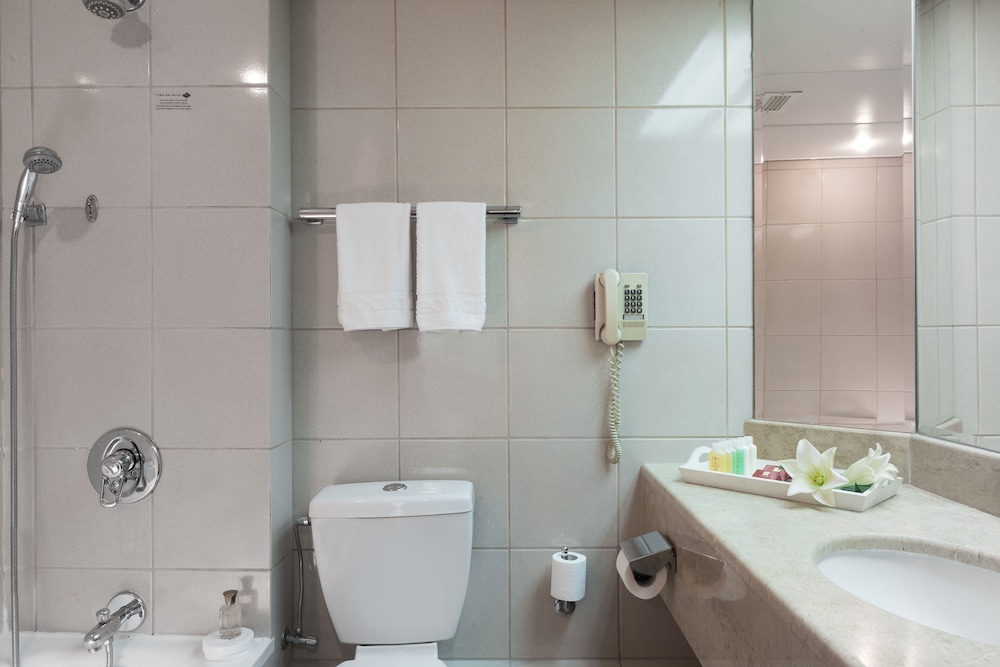 Deluxe Room, Club Lounge Access, Sea View (Grand) photo 2