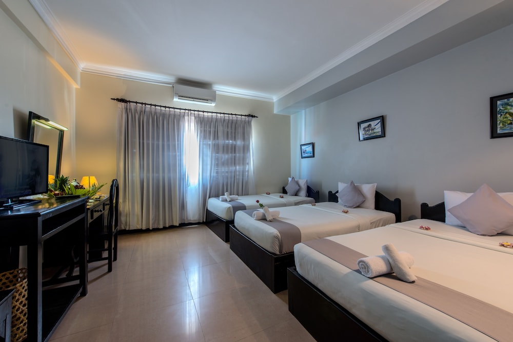 Superior Triple Room - Photo 10