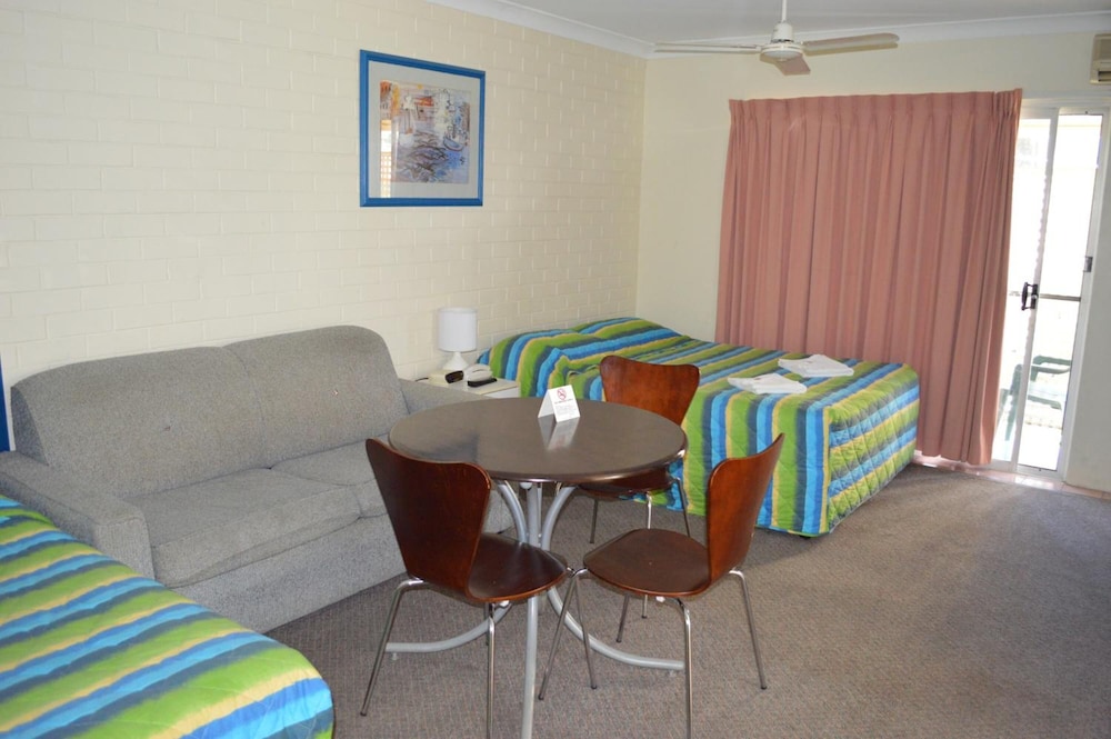 Standard Studio, Kitchenette (Double+Single Bed(3P Max)) photo 1